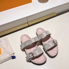 Louis Vuitton Slippers